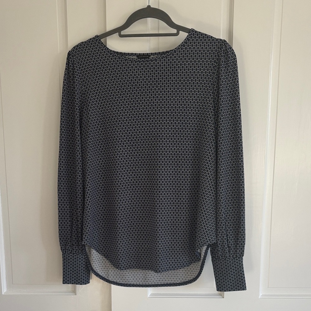 Ann Taylor Black and White Geometric Blouse
